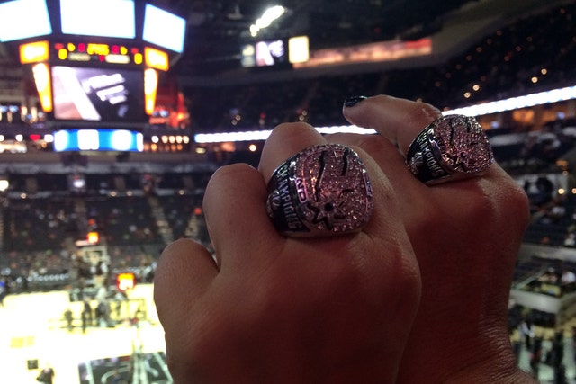 Spurs commemorative championship rings a hot item on
