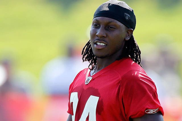 Roddy White cheering for son in Dixie Youth AA World Series from