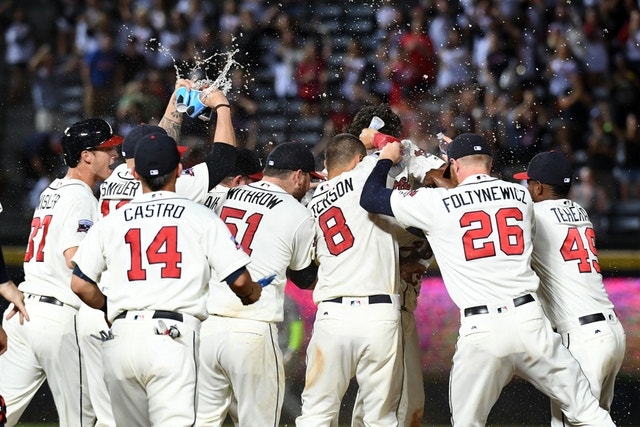 Braves play first playoff game in Milwaukee since 1958