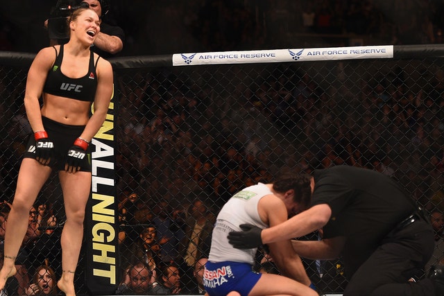 Making The Grade Passes Fails For Ufc 184 Rousey Vs Zingano Fox Sports