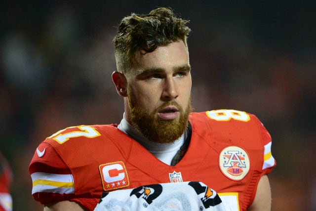 Chiefs TE Travis Kelce gets bested by incoming Cal freshman Jayda