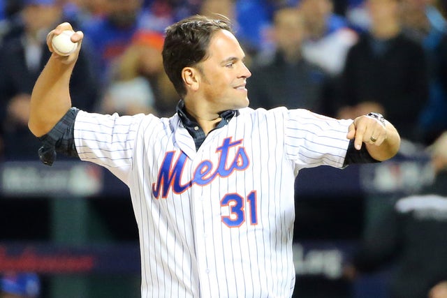 The Mets Celebrate a Memorable Mike Piazza Moment - The New York Times
