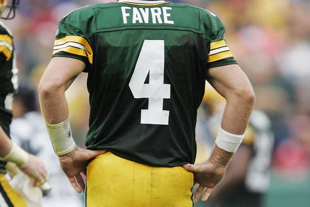 Brett Favre: Retiring No. 4 jersey during Packers-Bears game is