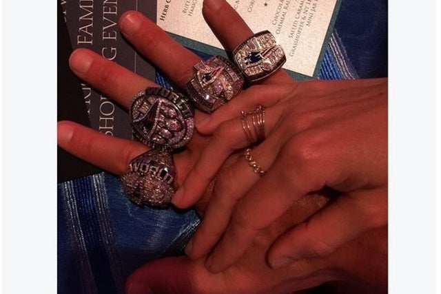 Tom brady wearing on sale rings