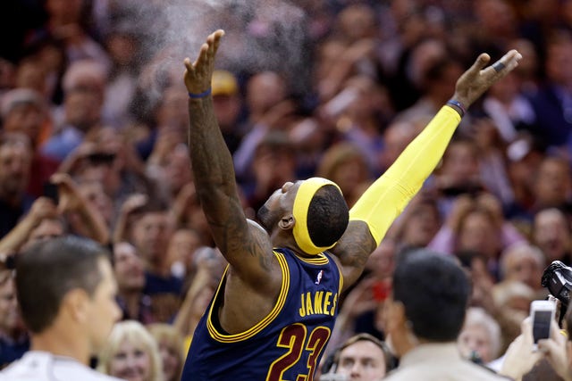 Warriors win NBA title, down LeBron, Cavs 105-97 in Game 6 - The Columbian