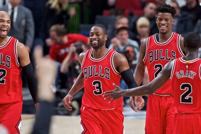 Dwyane wade in bulls jersey hotsell