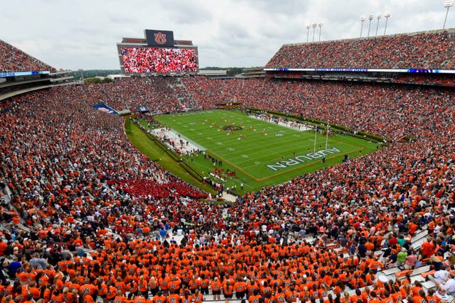 Top 20 college football stadiums you must see in your lifetime | FOX Sports