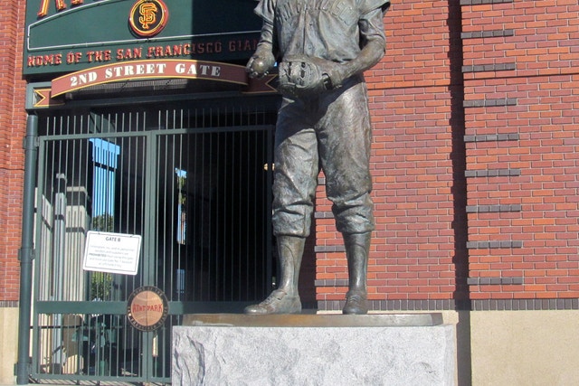 Statue of Juan Marichal by sculptor William Behrends at AT&T ball