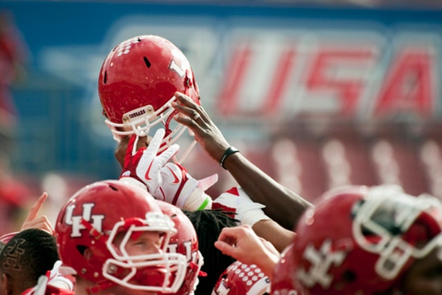 C Usa Agrees To Tv Deals With 4 Networks Including Espn Fox Sports