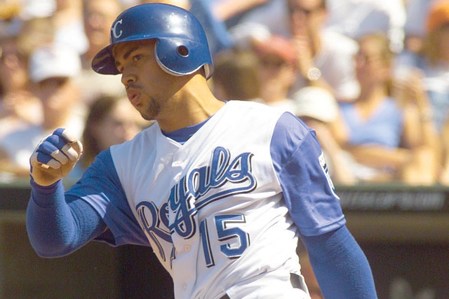 Ex-Royals OF Beltran retires at 40 after winning first ring