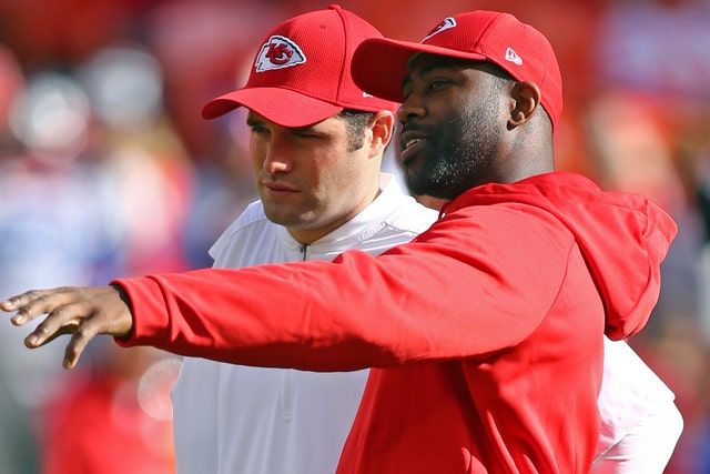 Chiefs Cut Cb Revis To Save Cap Space Fox Sports