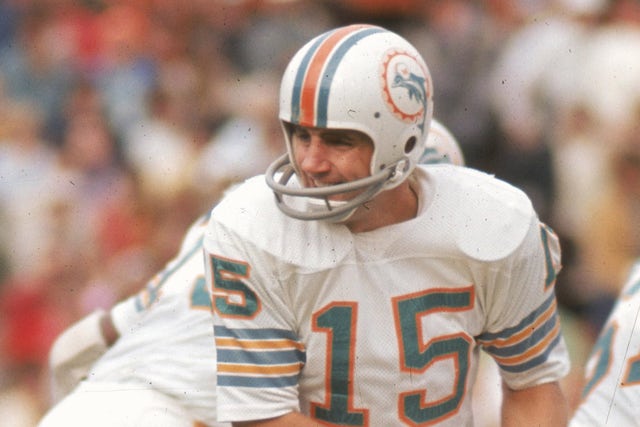 Former Dolphins QB Earl Morrall remembered at memorial | FOX Sports