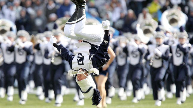 Penn State Blue Band crashes Nittany Lions team meeting (VIDEO)