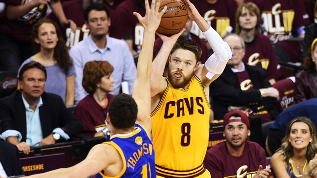 Cavs' Dellavedova gets song set to 'Livin' La Vida Loca'