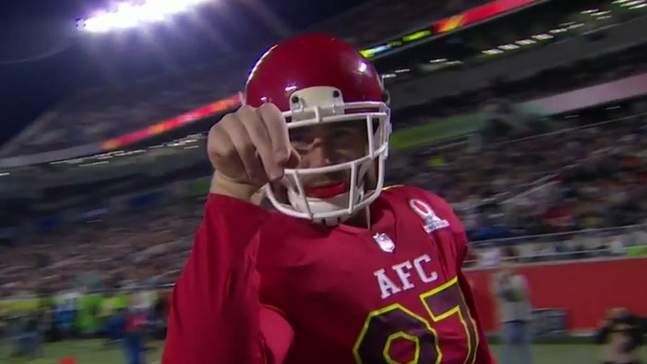 Chiefs tight end Travis Kelce scores touchdown, performs 'Salt Bae'-inspired celebration