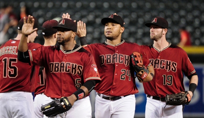 D-backs' manager Chip Hale is impressed with David Peralta's improved swing