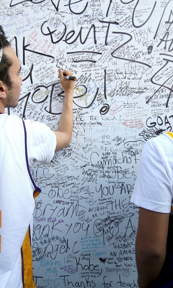 Video Kobe Fans Reflect On Their Hero Before His Final Game Fox Sports