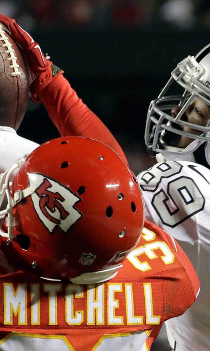 Chiefs top Raiders to take control of AFC West | FOX Sports