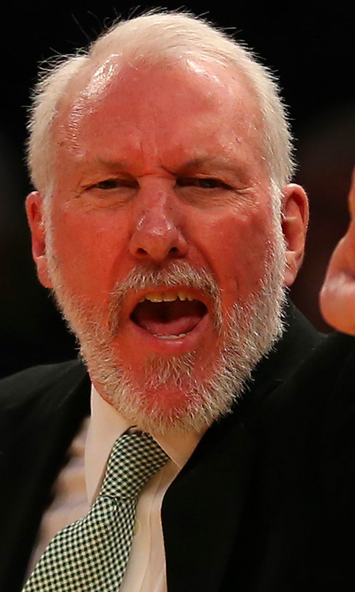 Gregg Popovich is not above the selfie | FOX Sports