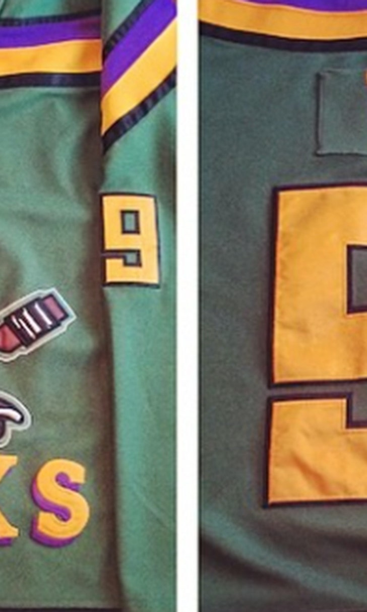 Texans' Watt receives personalized Mighty Ducks jersey as ...