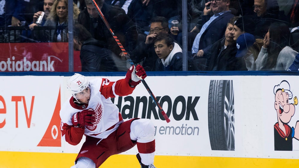 Larkin lifts Red Wings past Maple Leafs in OT