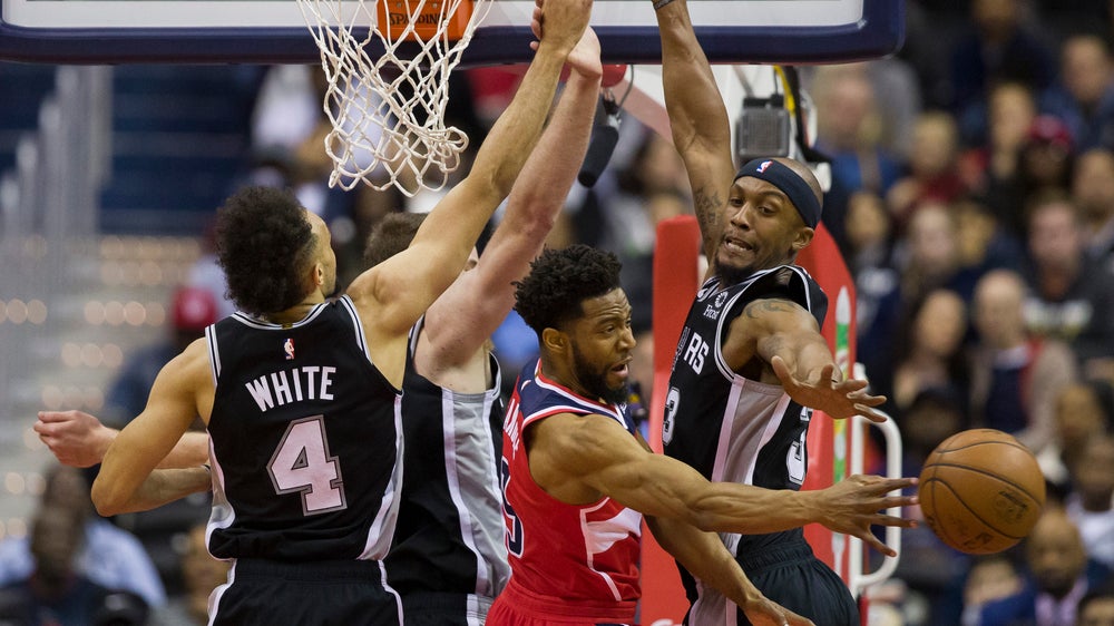 Aldridge scores 24 points, leads Spurs past Wizards 129-112