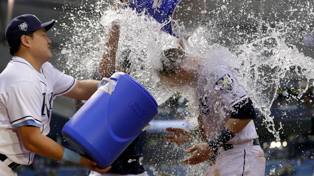 Bauers lifts Rays over A’s, who fail to close on Yanks