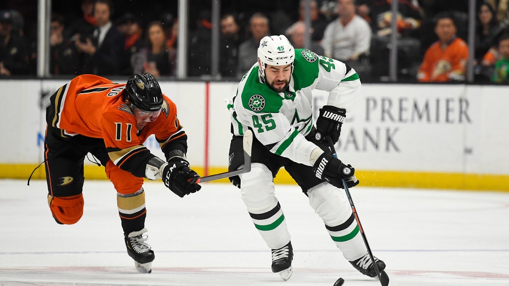 Bishop, Stars blank Ducks 3-0 for 6th straight win