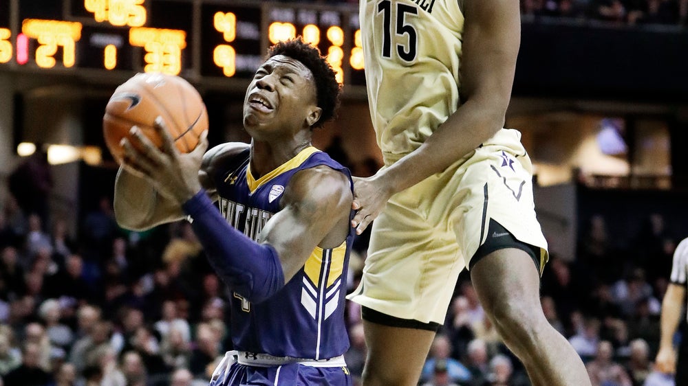 Garland injured in Vanderbilt's 77-75 loss to Kent State