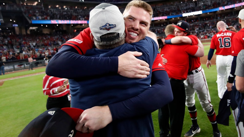 Braves star 1B Freeman has elbow pain, to miss series at KC