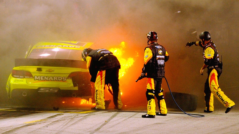 Hot laps: Menard's car flames out at Homestead-Miami