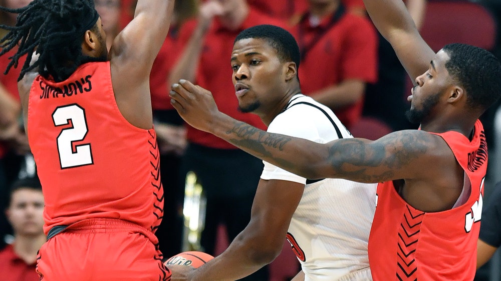 Nwora, Enoch lead No. 5 Louisville past Youngstown St. 78-55