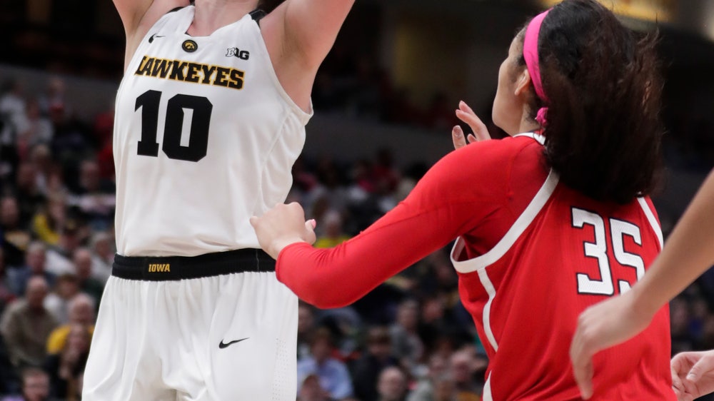 No. 10 Iowa women fight off Rutgers 72-67