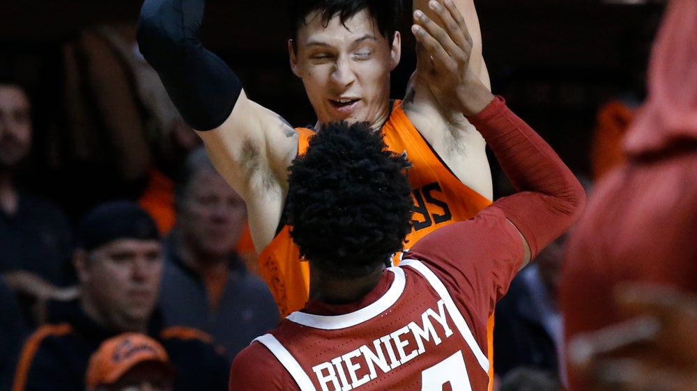 Bieniemy scores 17, leads Oklahoma past Oklahoma State 70-61