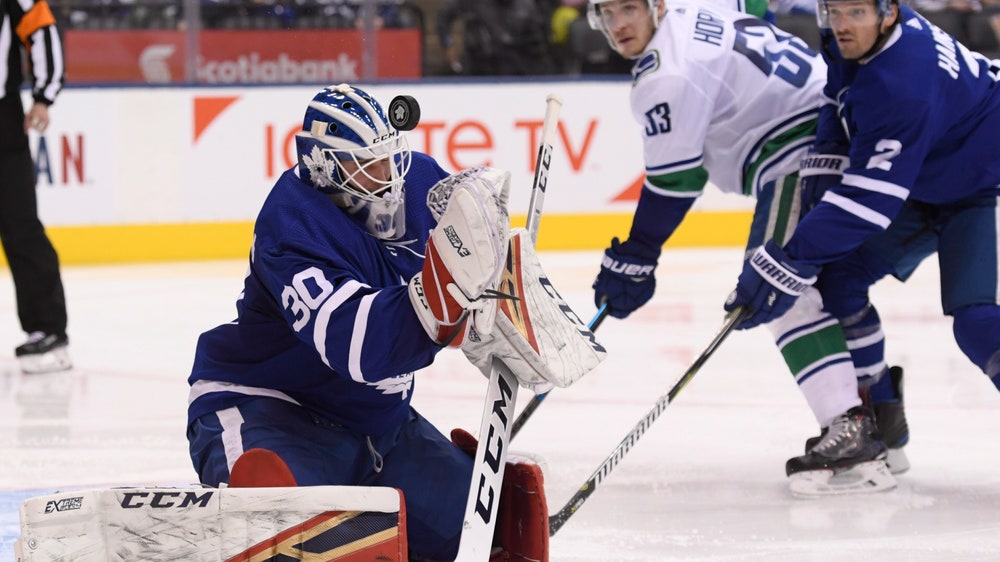 Hutchinson, Matthews lead Maple Leafs past Canucks 5-0