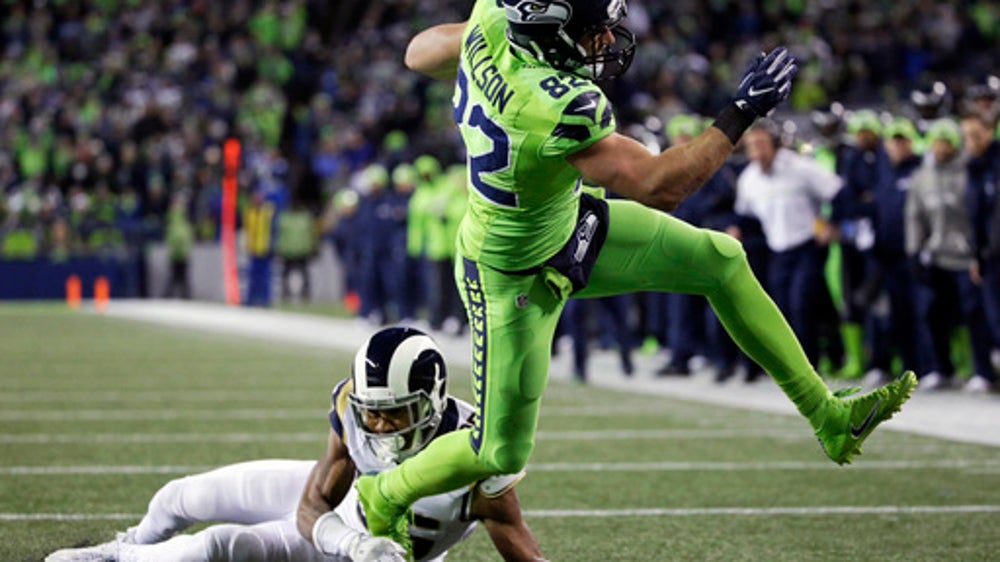 Seahawks wrap up another division title by romping over Rams