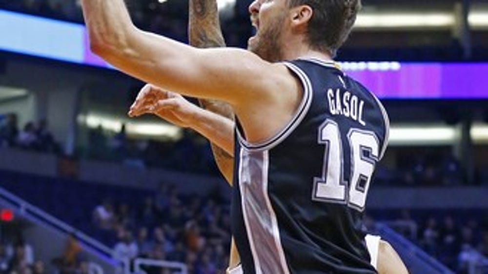 Spurs win away again, top Suns 107-92 (Dec 15, 2016)