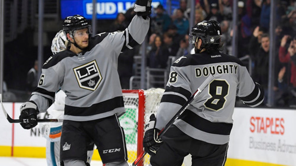 Kings hold on for 3-2 win over Sharks behind Carter's goal (Dec 31, 2016)