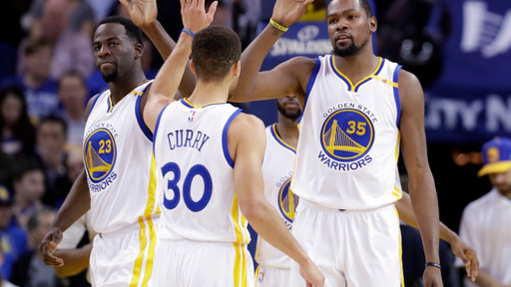 Curry, Durant lead Warriors past Trail Blazers 125-117 (Jan 04, 2017)