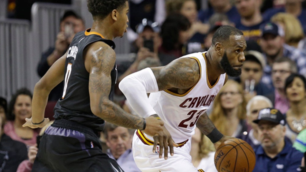 LeBron, Irving lead Cavs to 118-103 win over Suns (Jan 19, 2017)