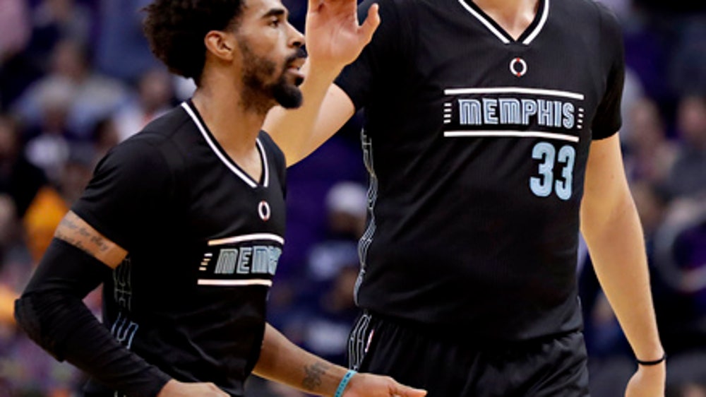 Conley scores career-high 38, Grizzlies rout Suns 115-96 (Jan 30, 2017)