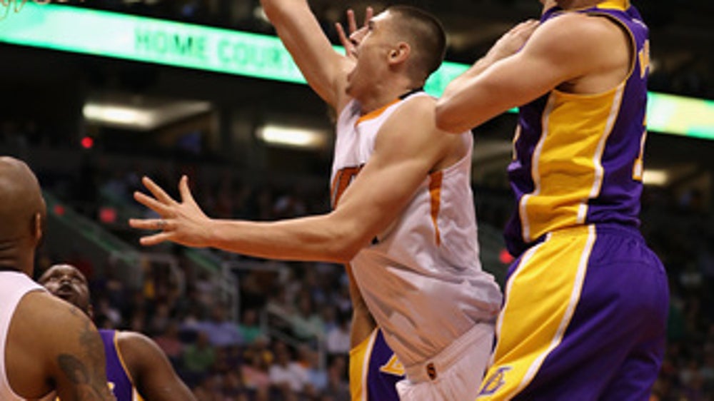 Bledsoe's triple-double leads Suns over Lakers, 137-101 (Feb 15, 2017)