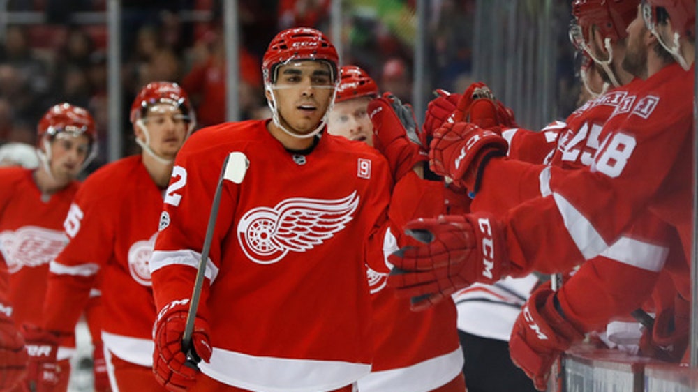 Red Wings reach 1-year agreement with Athanasiou