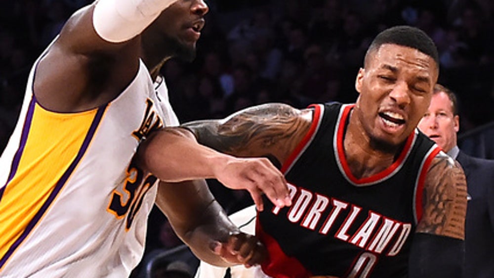 Blazers beat Lakers 97-81, tie Denver for final spot in West (Mar 26, 2017)