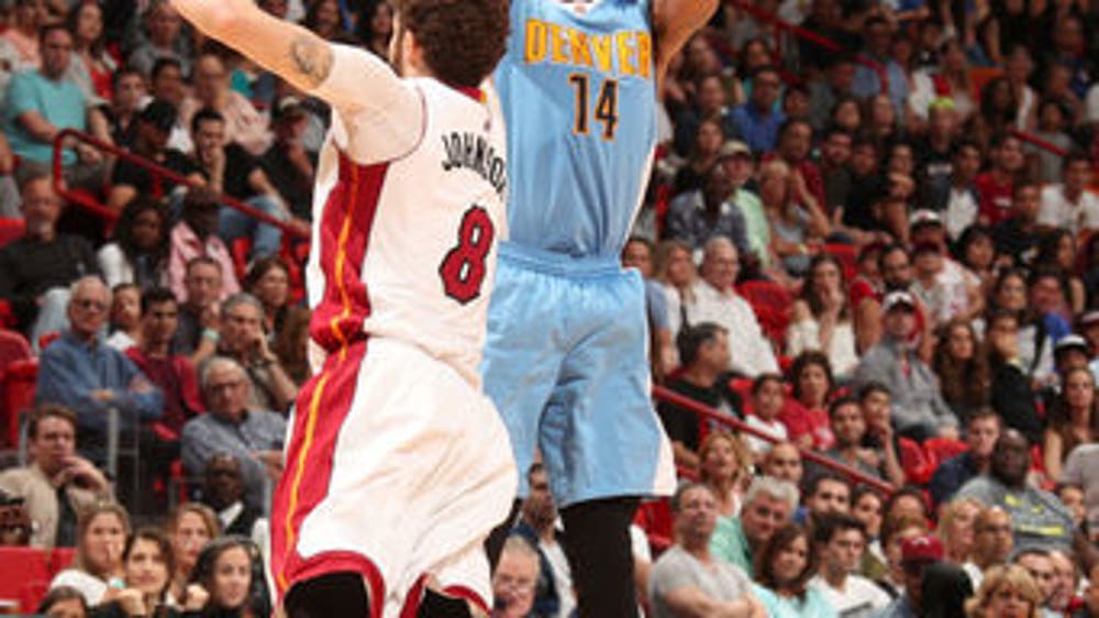 Gallinari carries desperate Nuggets past Heat, 116-113 (Apr 02, 2017)