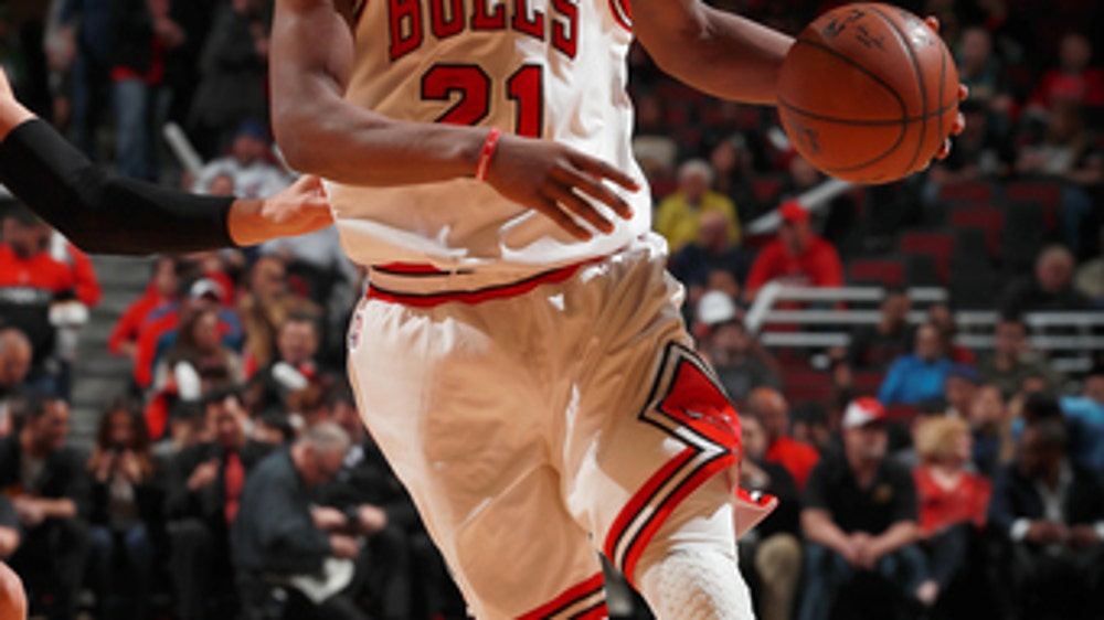 Bulls embarrass Magic 122-75, near playoff berth (Apr 10, 2017)