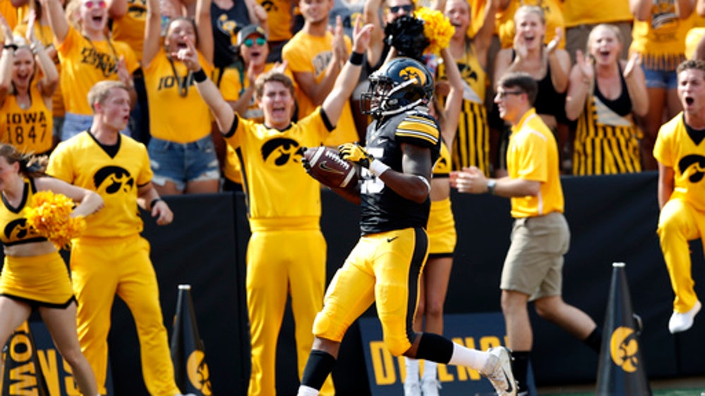 Iowa overwhelms North Texas 31-14, off to a 3-0 season start (Sep 16, 2017)