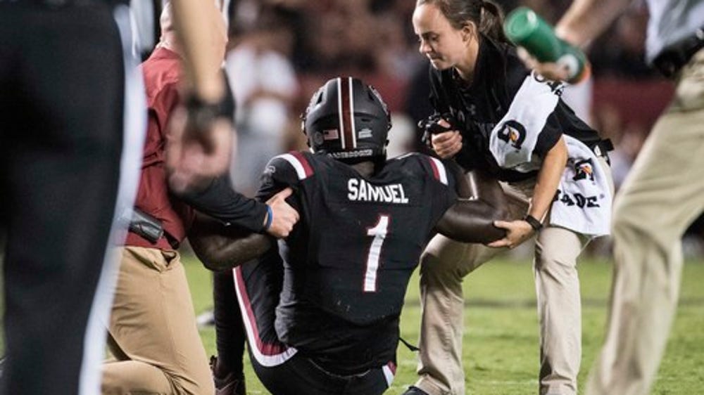 South Carolina receiver Samuel has surgery on injured leg