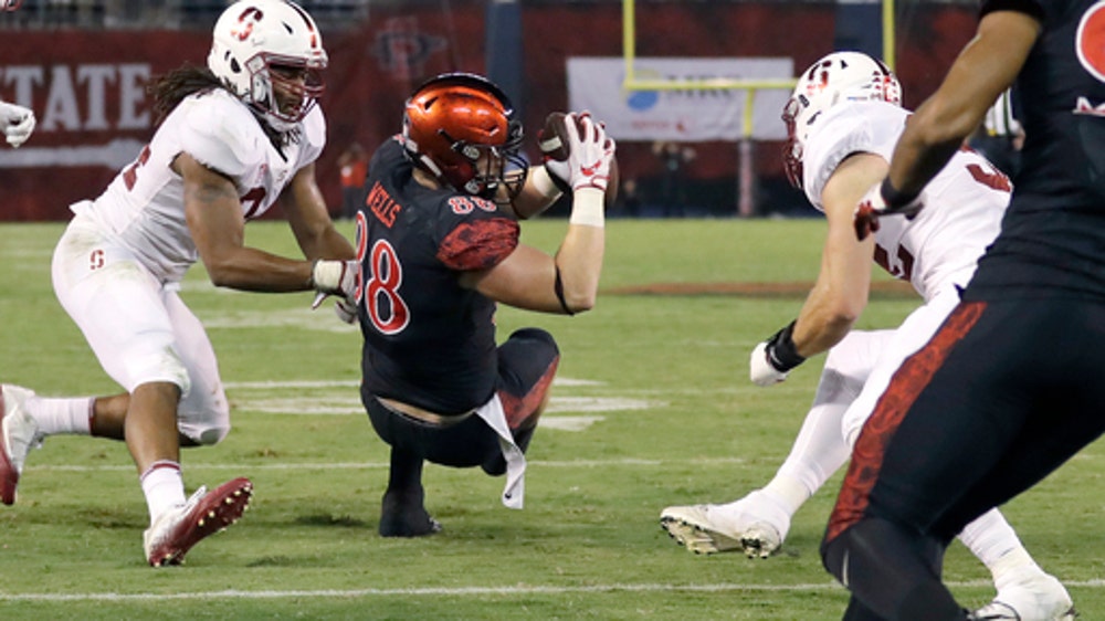 Lights out! After darkness delay, SDSU edges No. 19 Stanford (Sep 16, 2017)