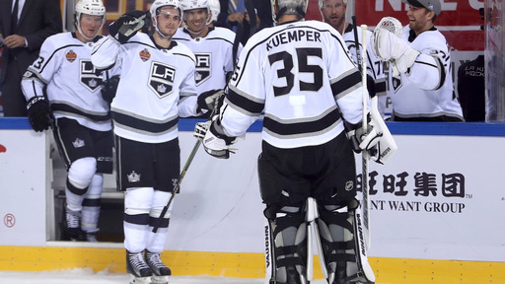 Kings beat Canucks 4-3 after shootout in China (Sep 23, 2017)